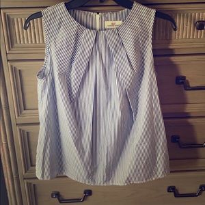 Vineyard Vines Sleeveless Pleat Neck Top